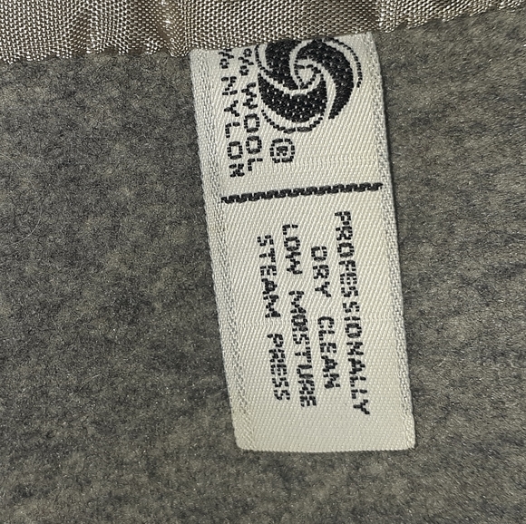 Stephanie Mathews - Picture 4 of 6